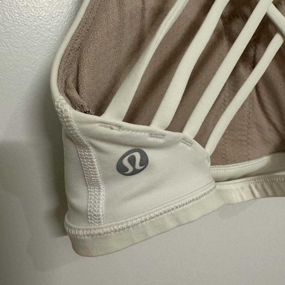 Lululemon free to be wild high neck bra 2 - Picture 4 of 7